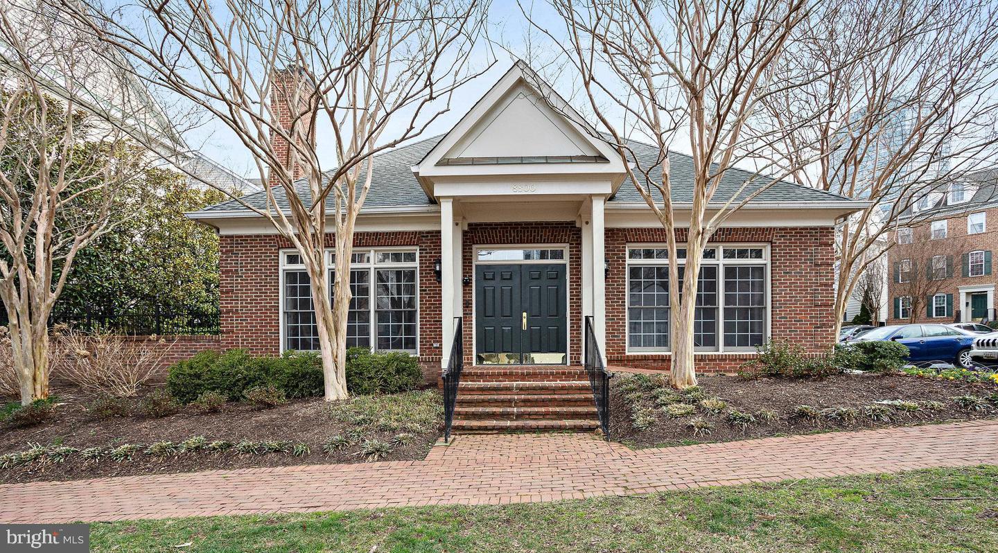 TYSONS VILLAGE - Residential