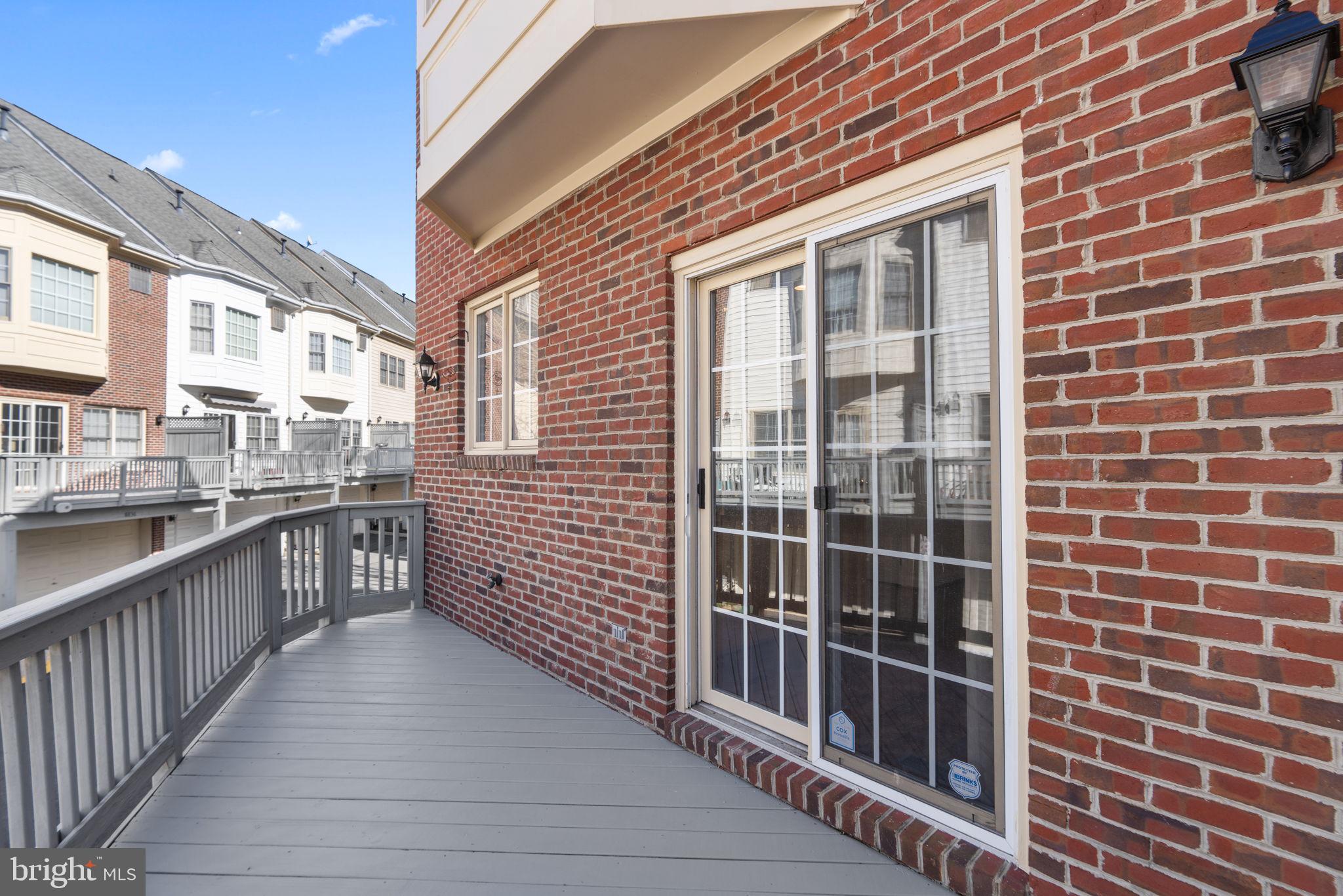 TYSONS VILLAGE - Residential