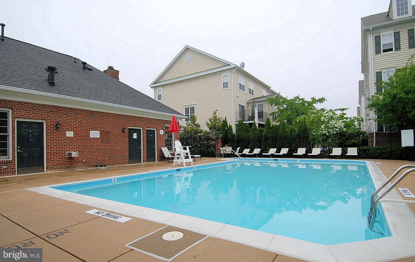 TYSONS VILLAGE - Residential