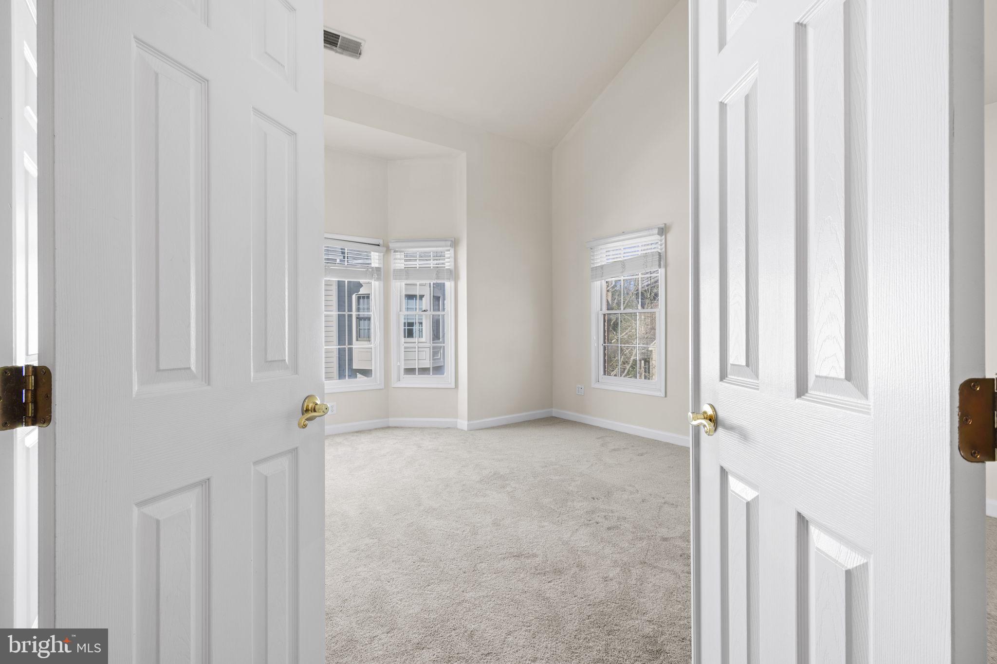 TYSONS VILLAGE - Residential