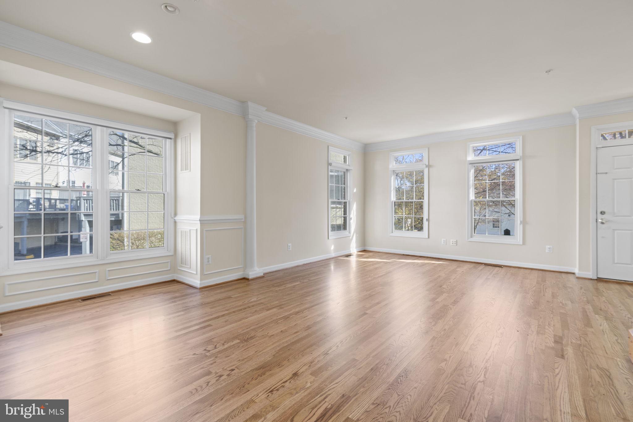 TYSONS VILLAGE - Residential