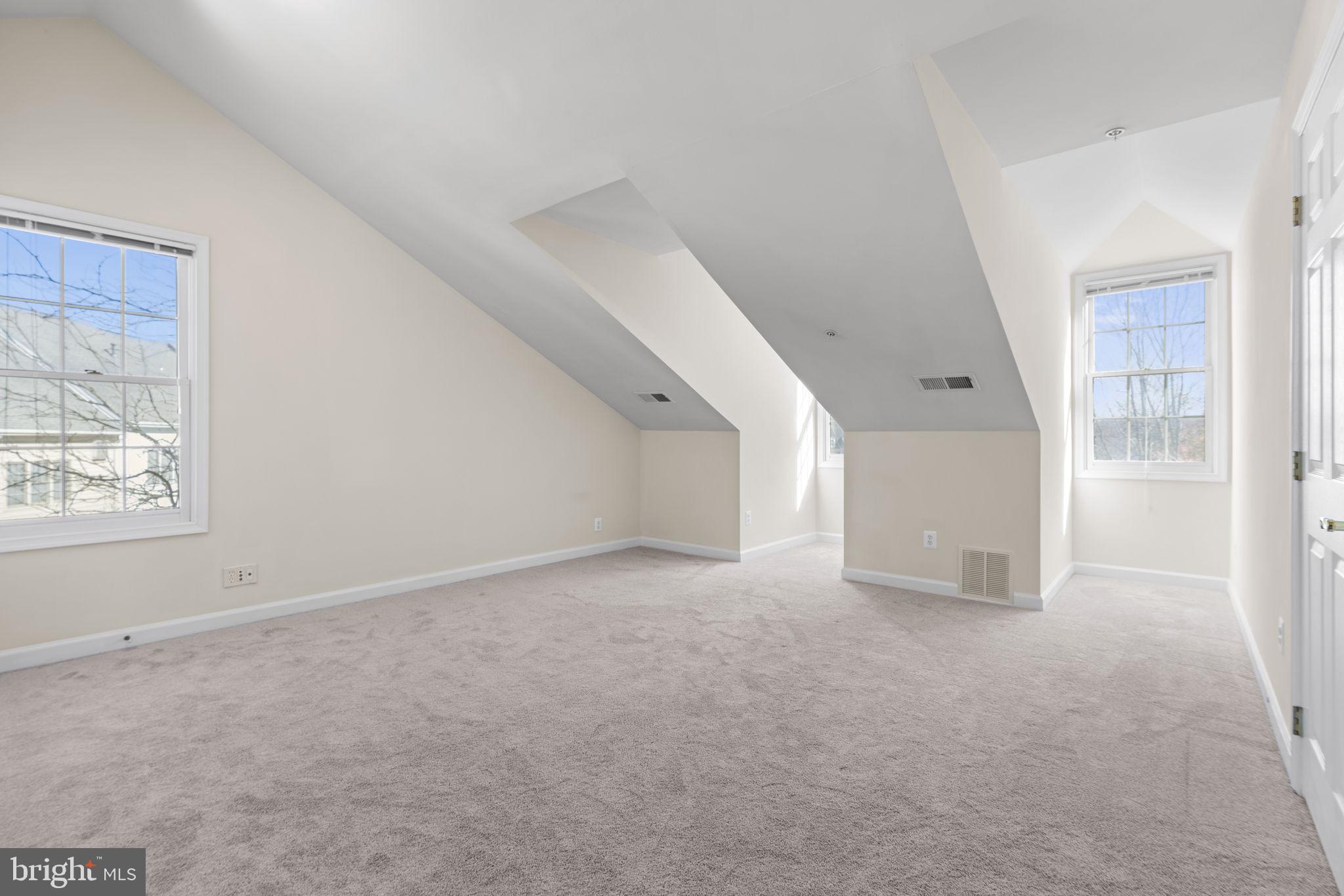 TYSONS VILLAGE - Residential