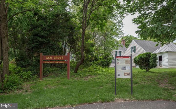 TYSONS VILLAGE - Residential