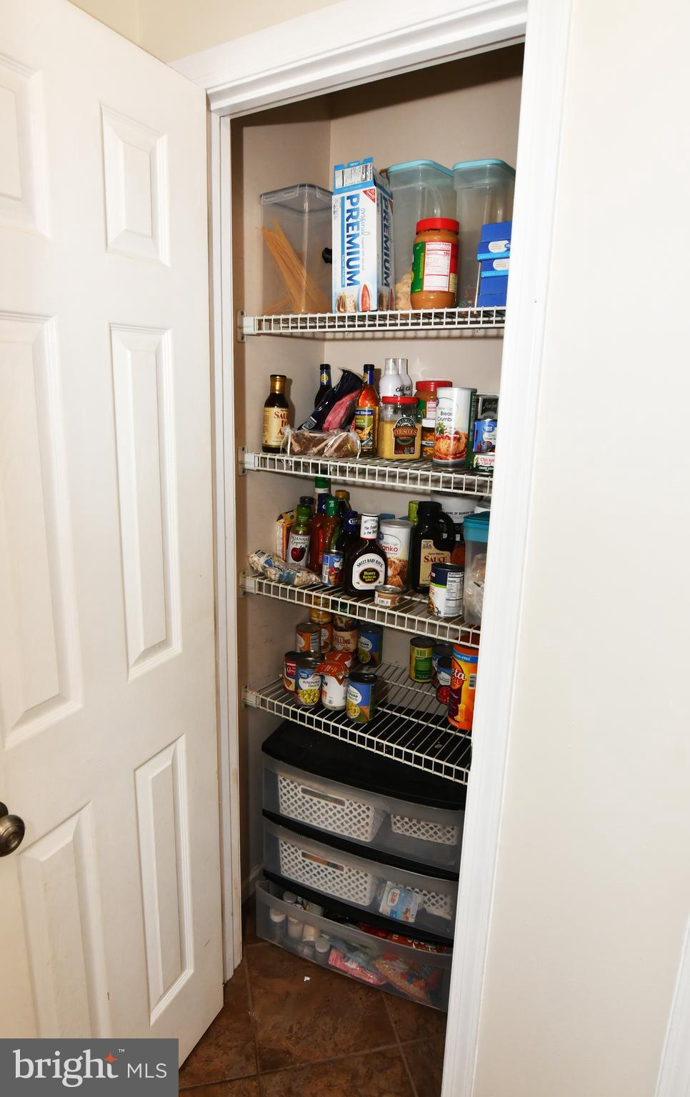 LAKE HOLIDAY ESTATES - Land