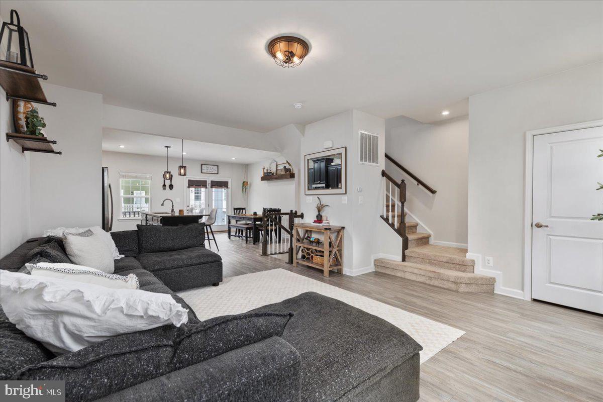 MINTBROOK - Residential