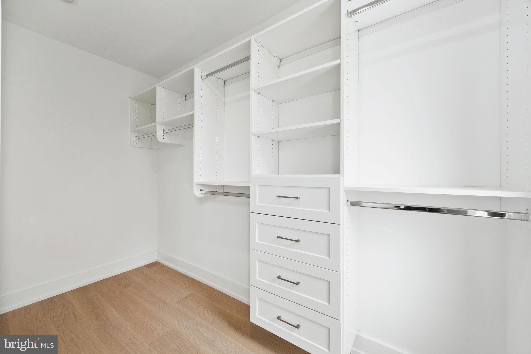 PASSYUNK SQUARE - Residential