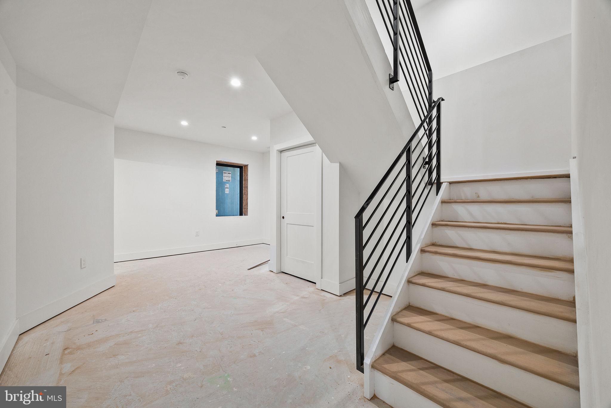 PASSYUNK SQUARE - Residential