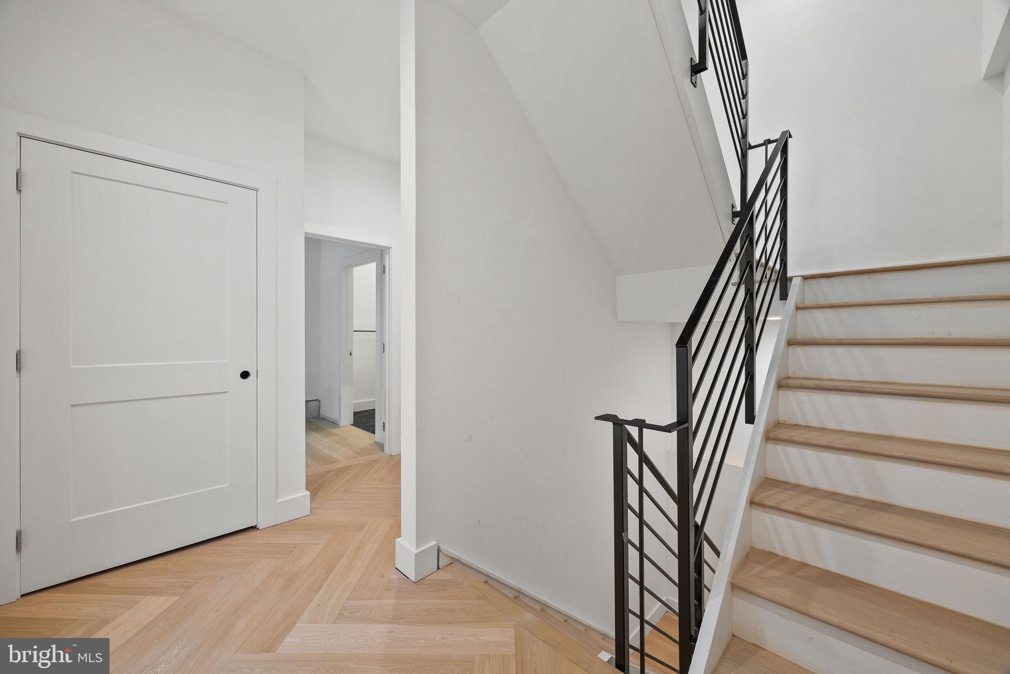 PASSYUNK SQUARE - Residential