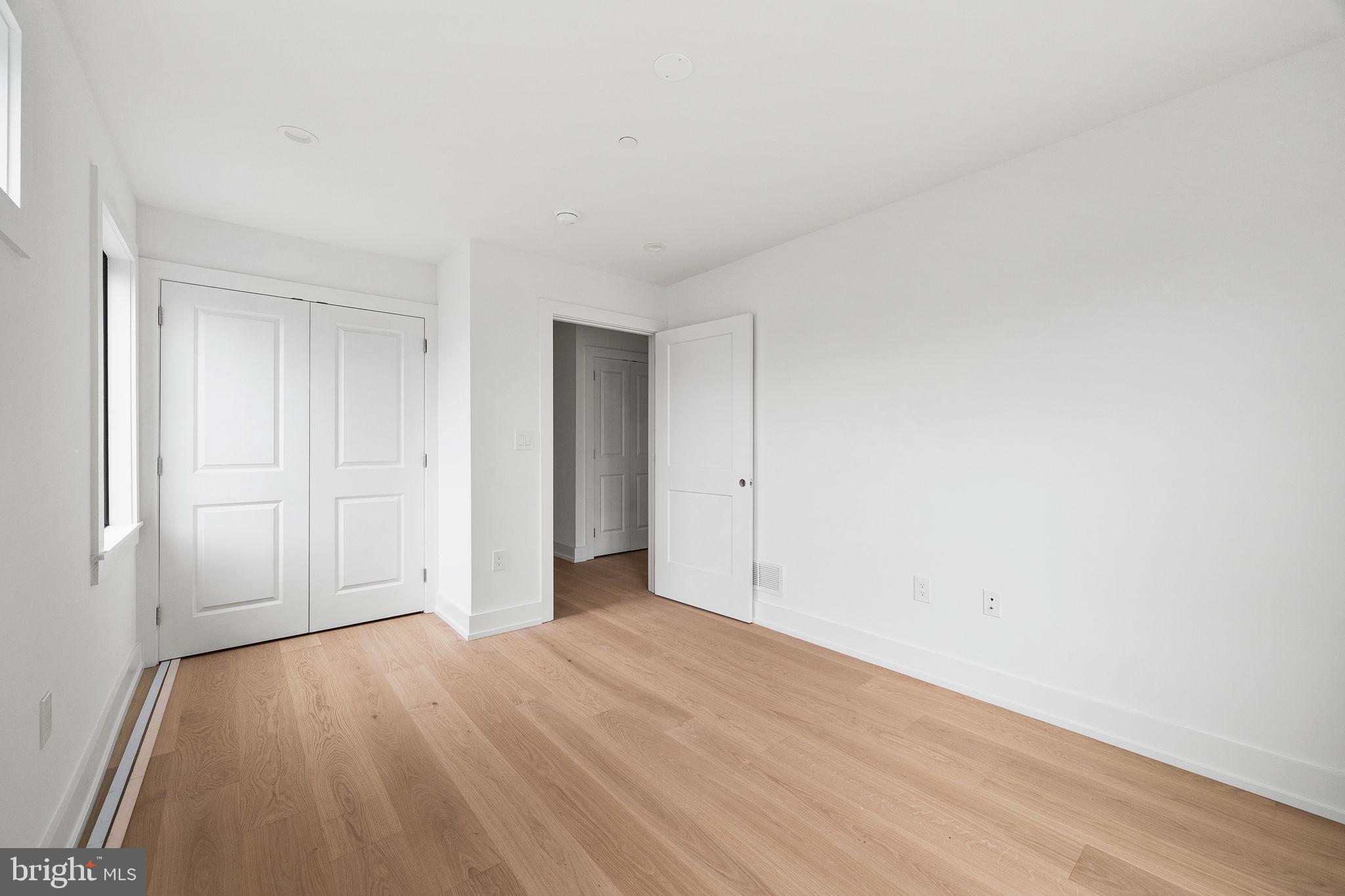 PASSYUNK SQUARE - Residential