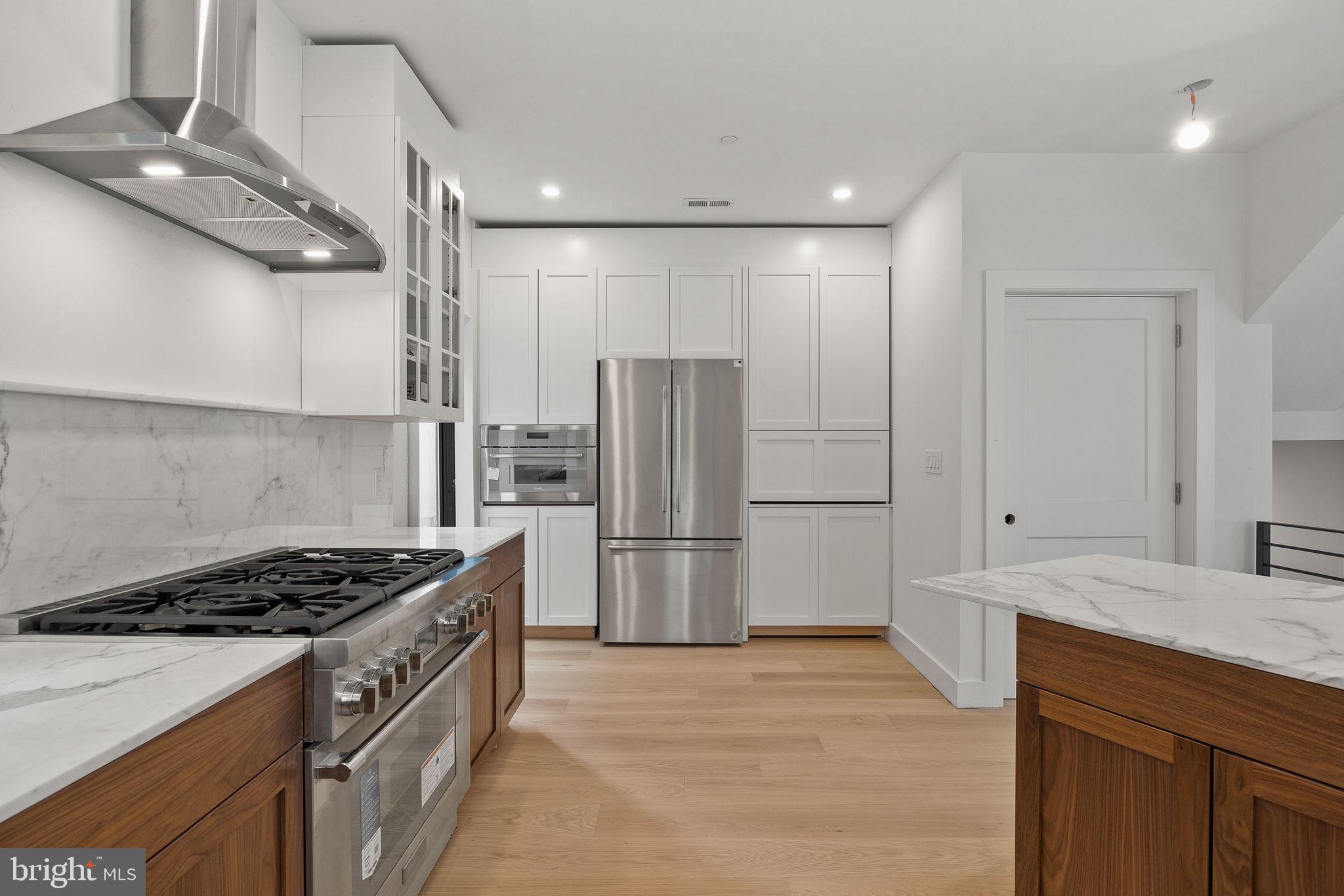 PASSYUNK SQUARE - Residential