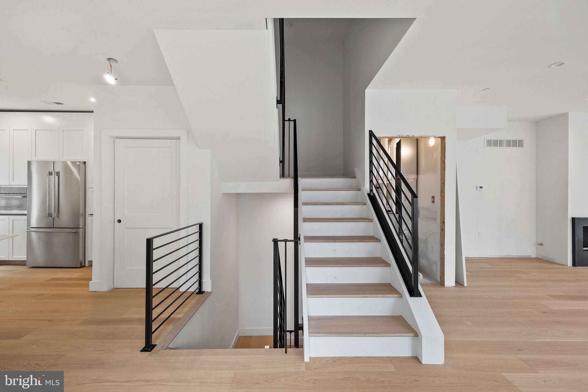 PASSYUNK SQUARE - Residential