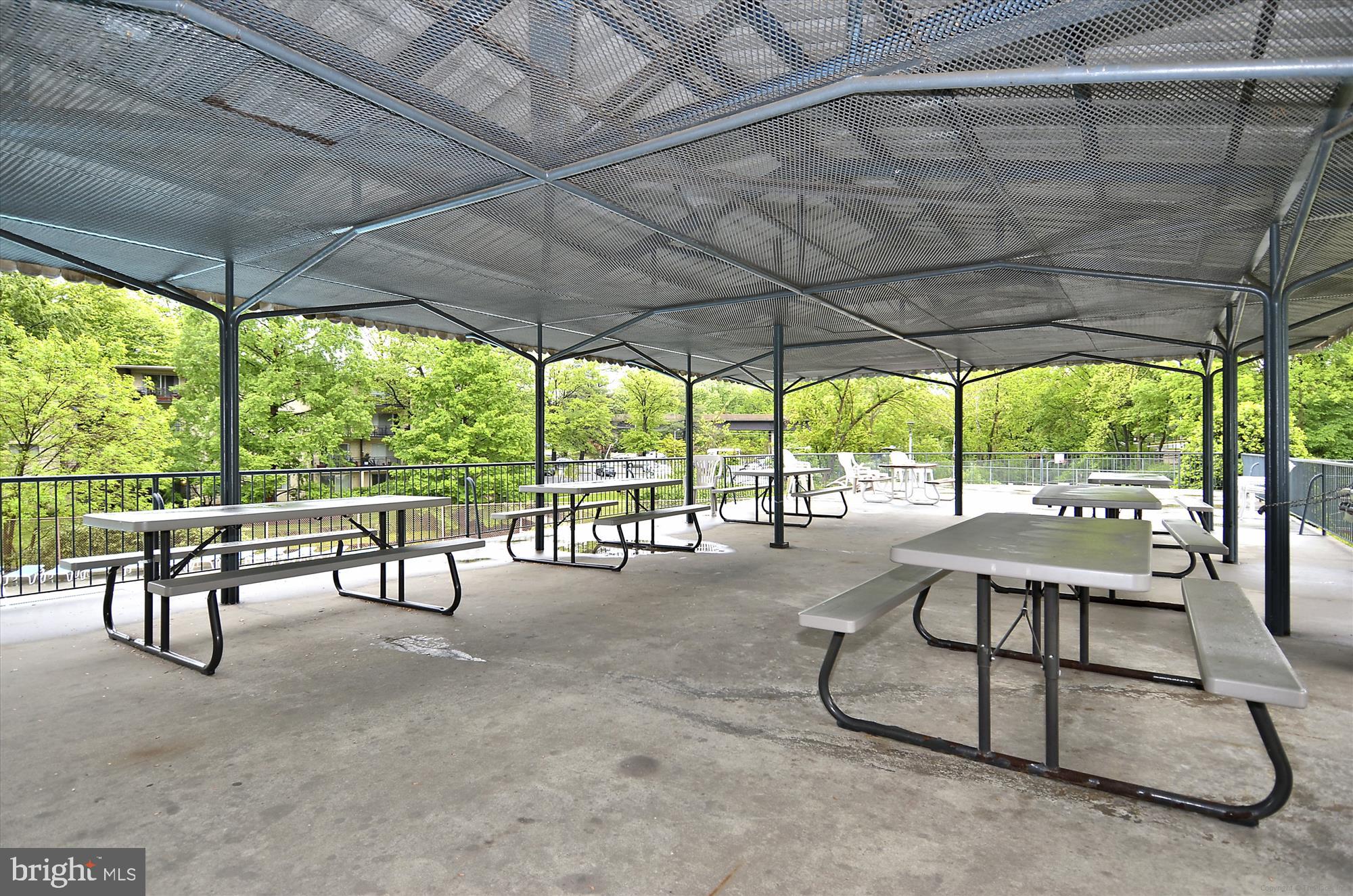 GROSVENOR PARK - Residential