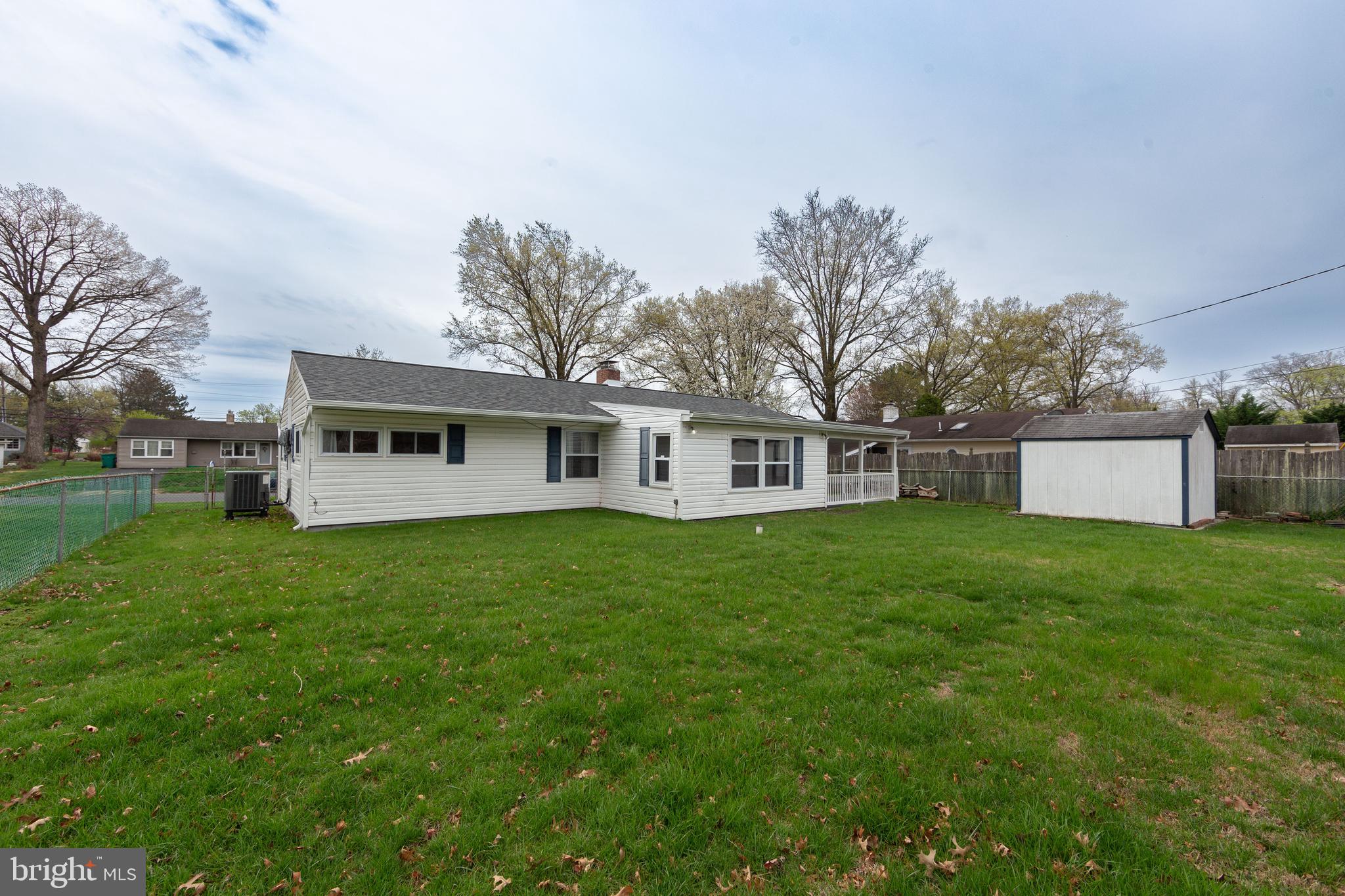 OAKTREE HOLLOW - Residential