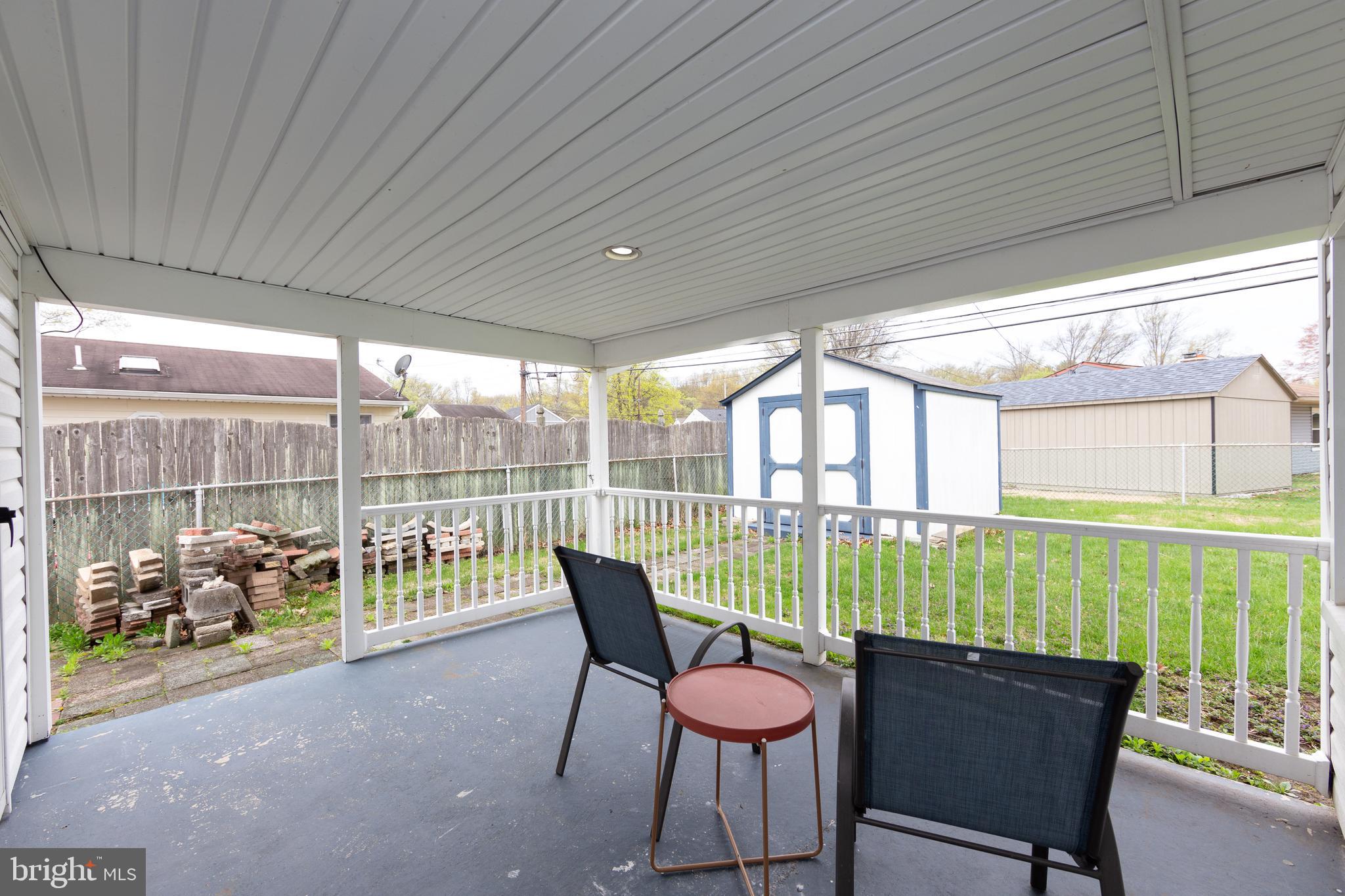 OAKTREE HOLLOW - Residential