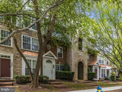 353 Fallsgrove Drive Unit 51, Rockville, MD 20850 - MLS#: MDMC2173392