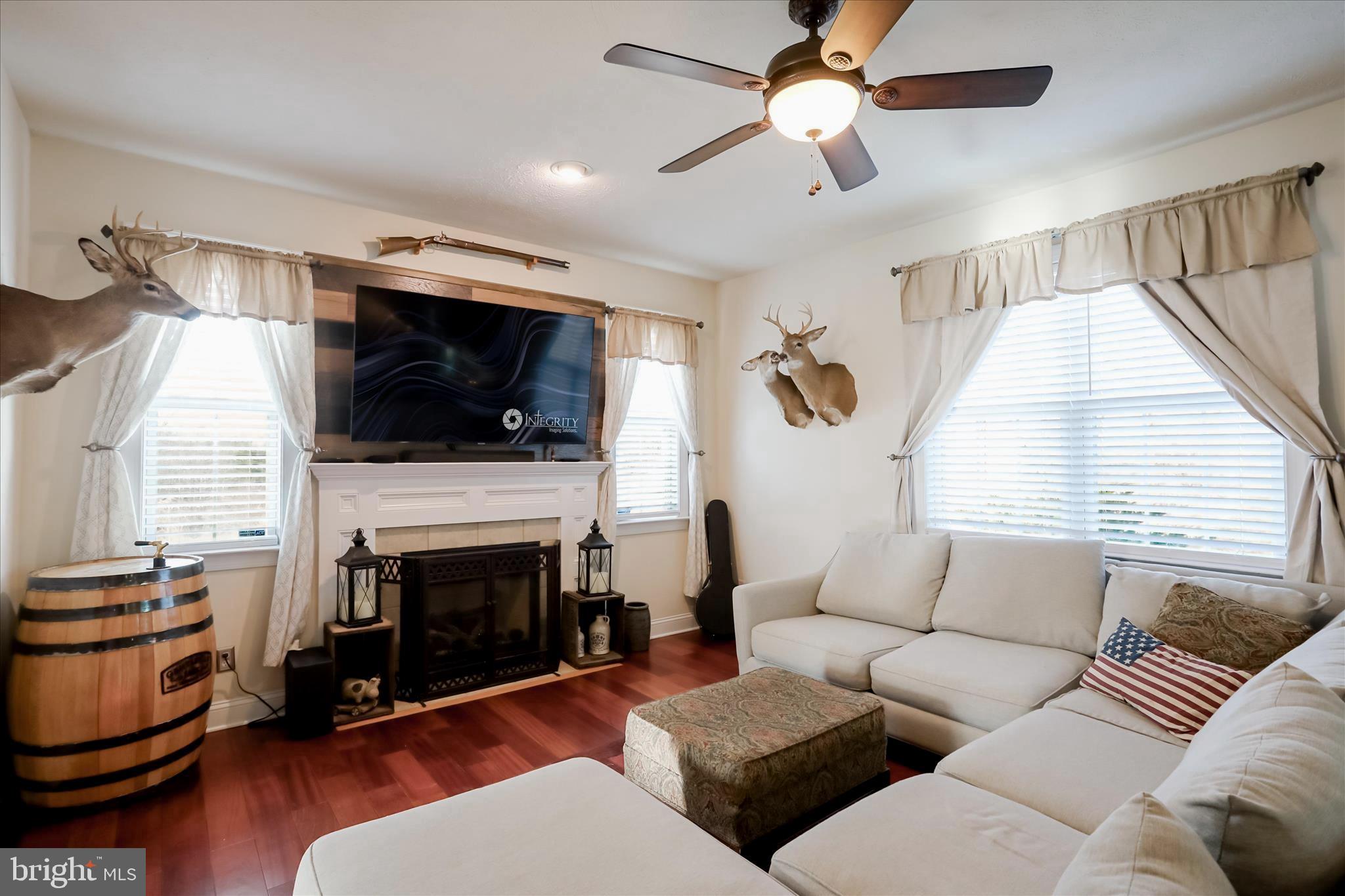 MOHR'S LANDING - Residential