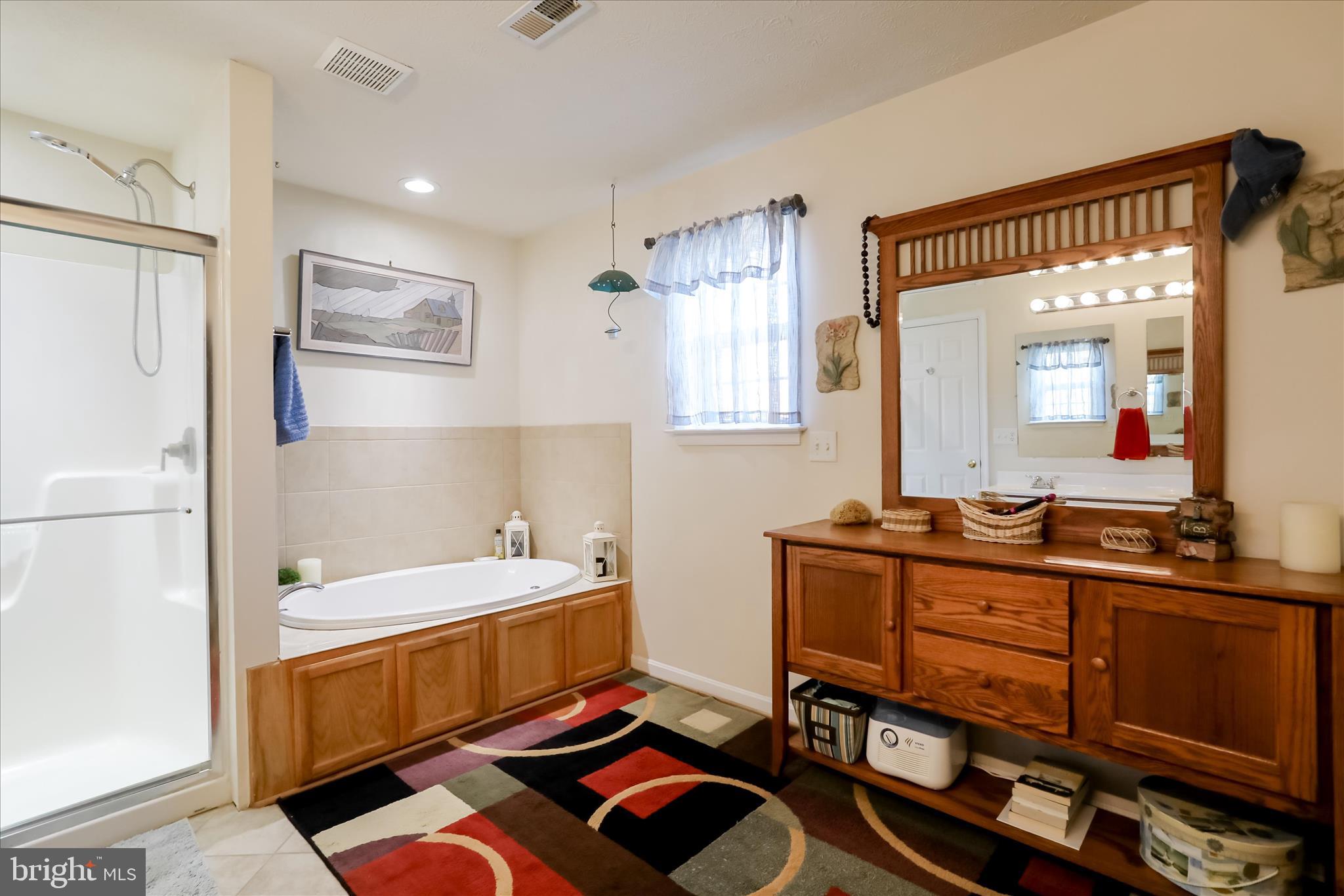 MOHR'S LANDING - Residential