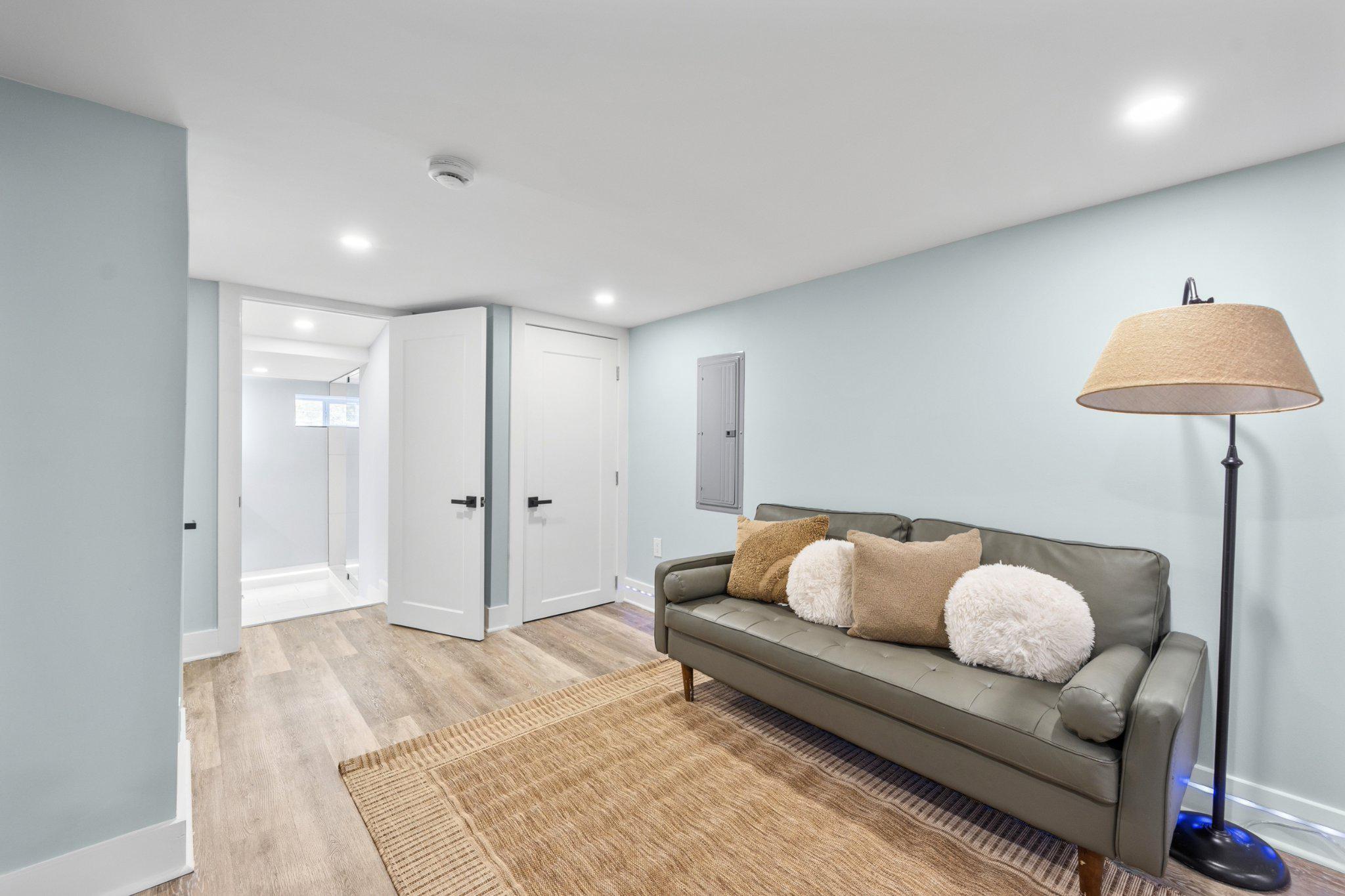 COBBS CREEK - Residential