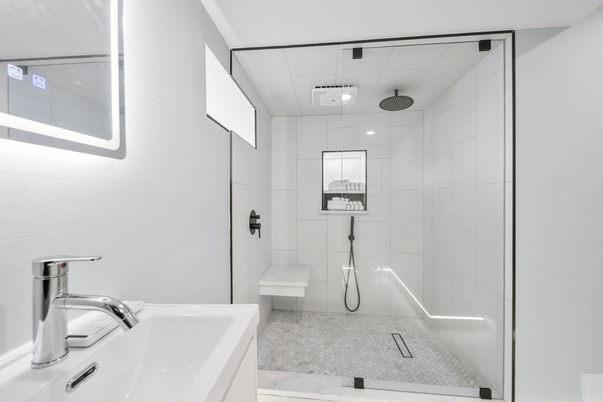 COBBS CREEK - Residential