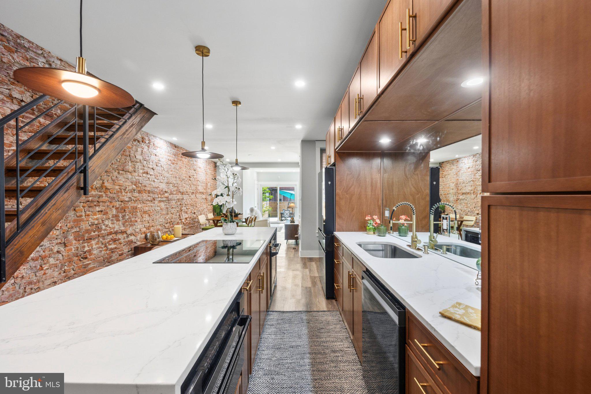 COBBS CREEK - Residential