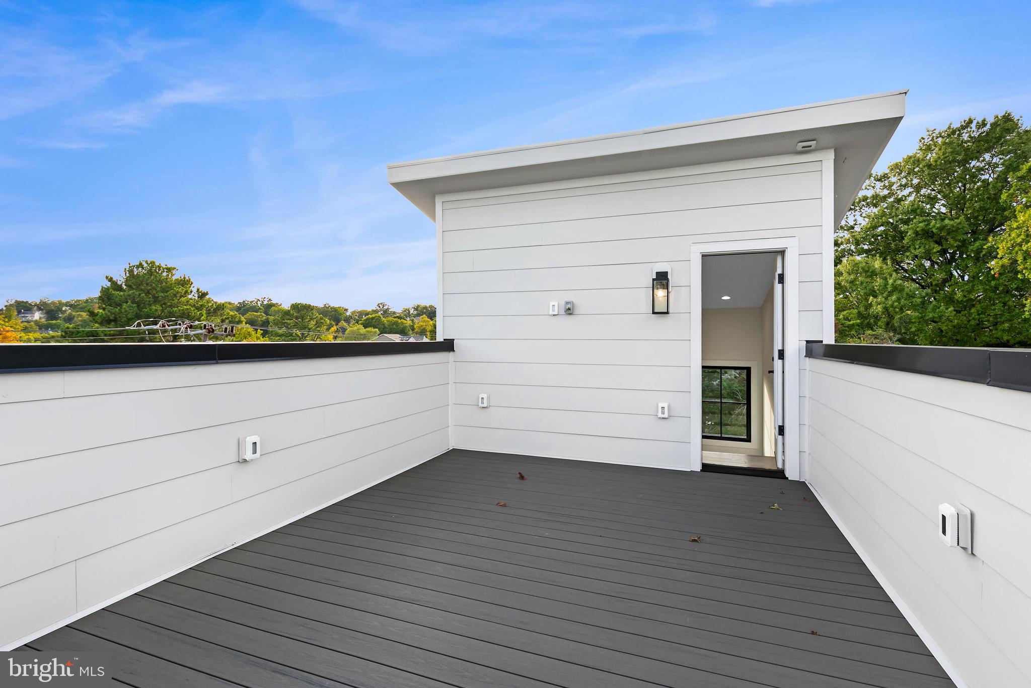 ADDISON HEIGHTS - Residential