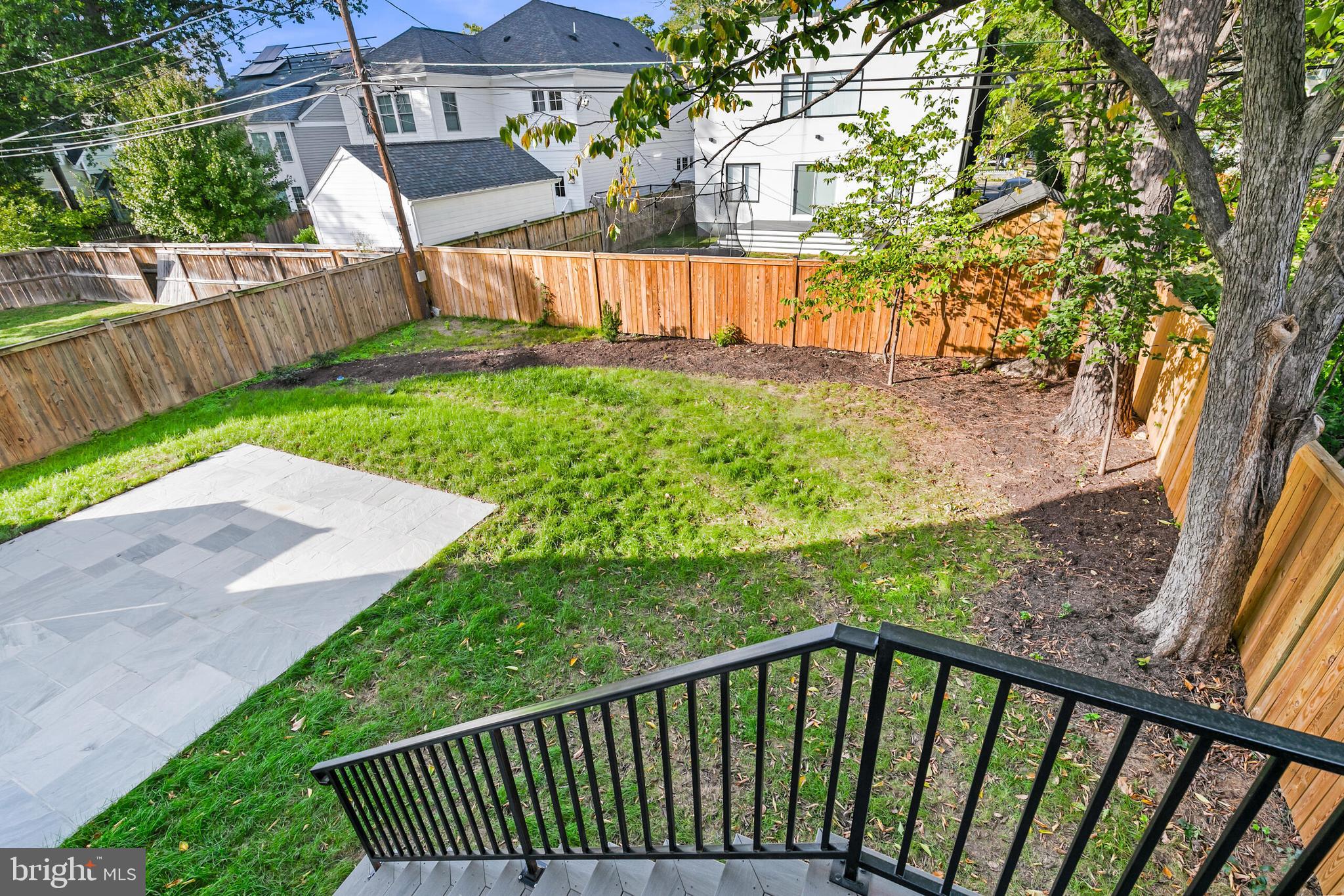 ADDISON HEIGHTS - Residential