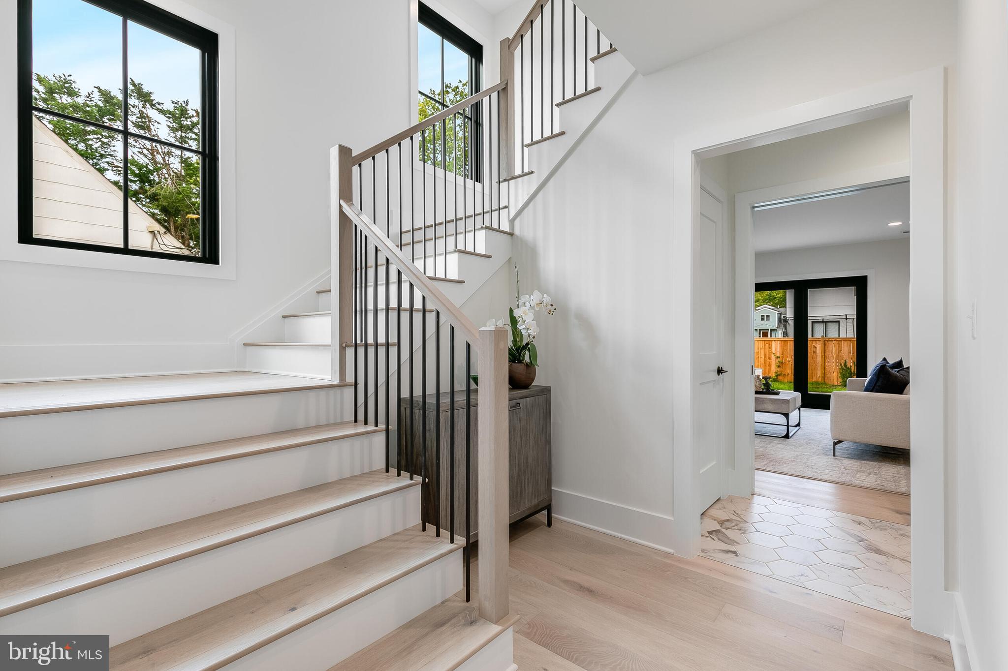 ADDISON HEIGHTS - Residential