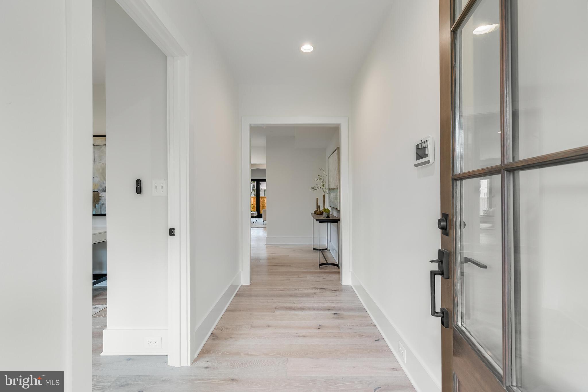 ADDISON HEIGHTS - Residential