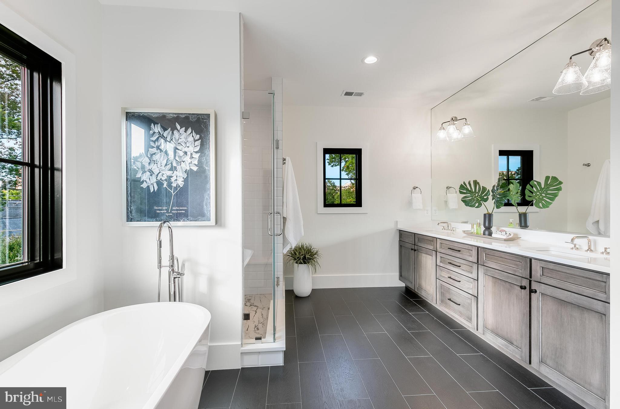 ADDISON HEIGHTS - Residential