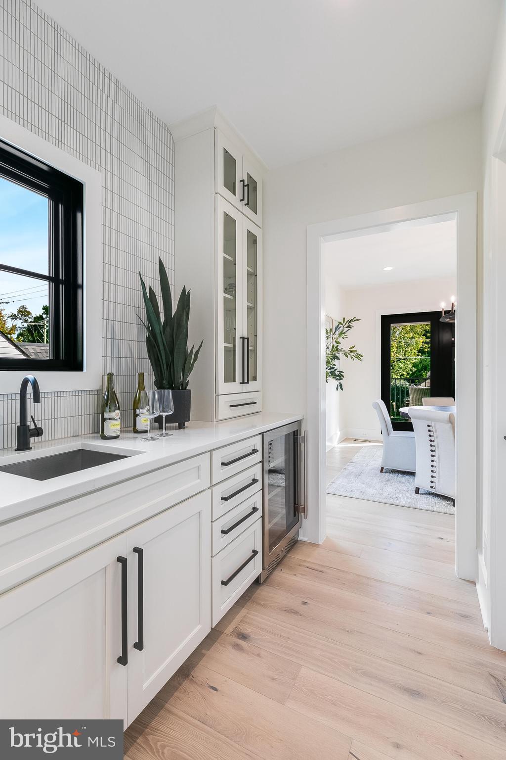 ADDISON HEIGHTS - Residential