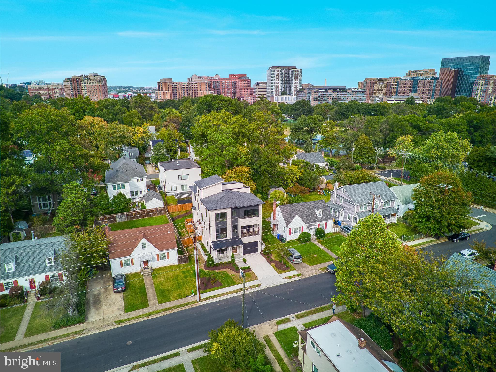 ADDISON HEIGHTS - Residential