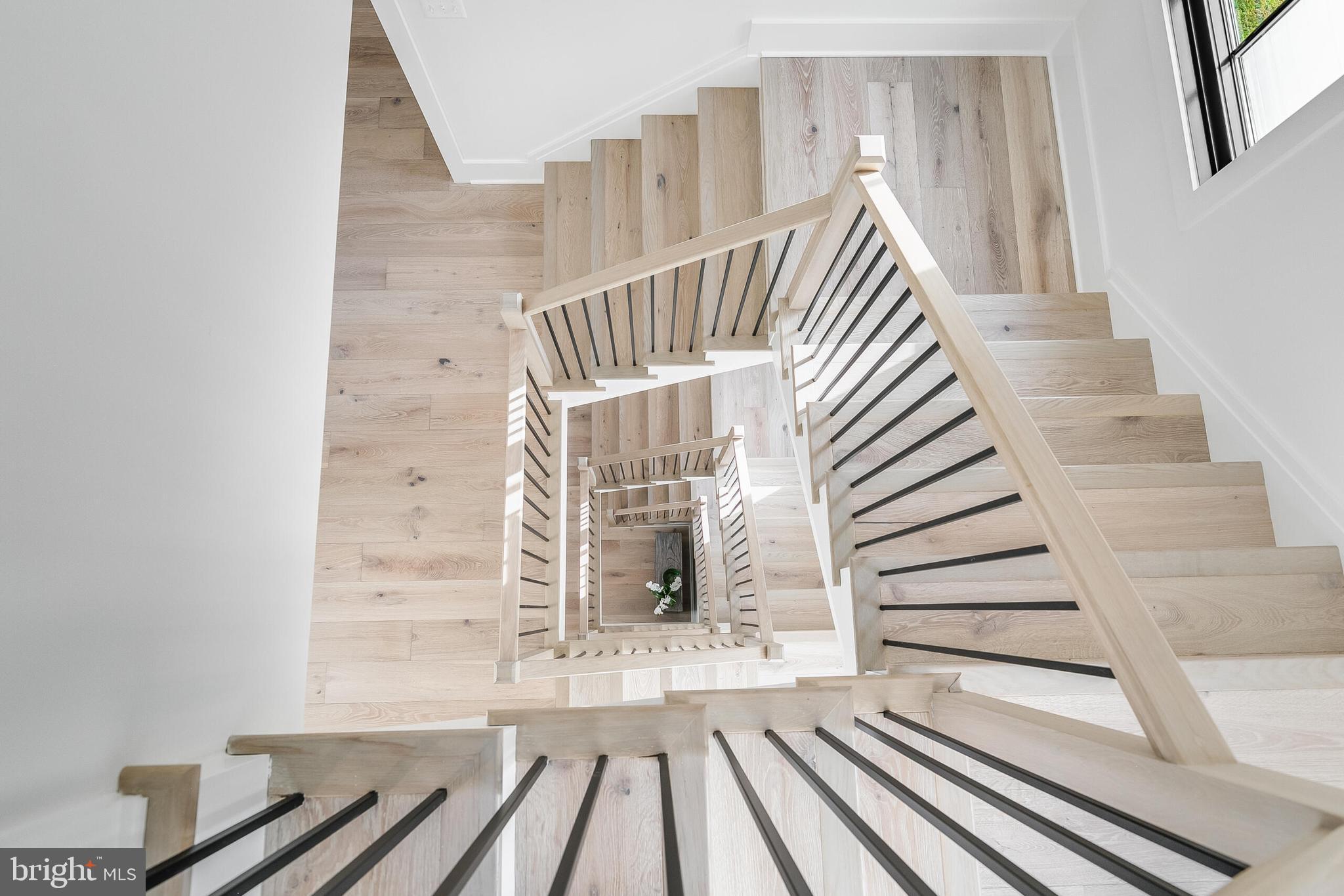 ADDISON HEIGHTS - Residential