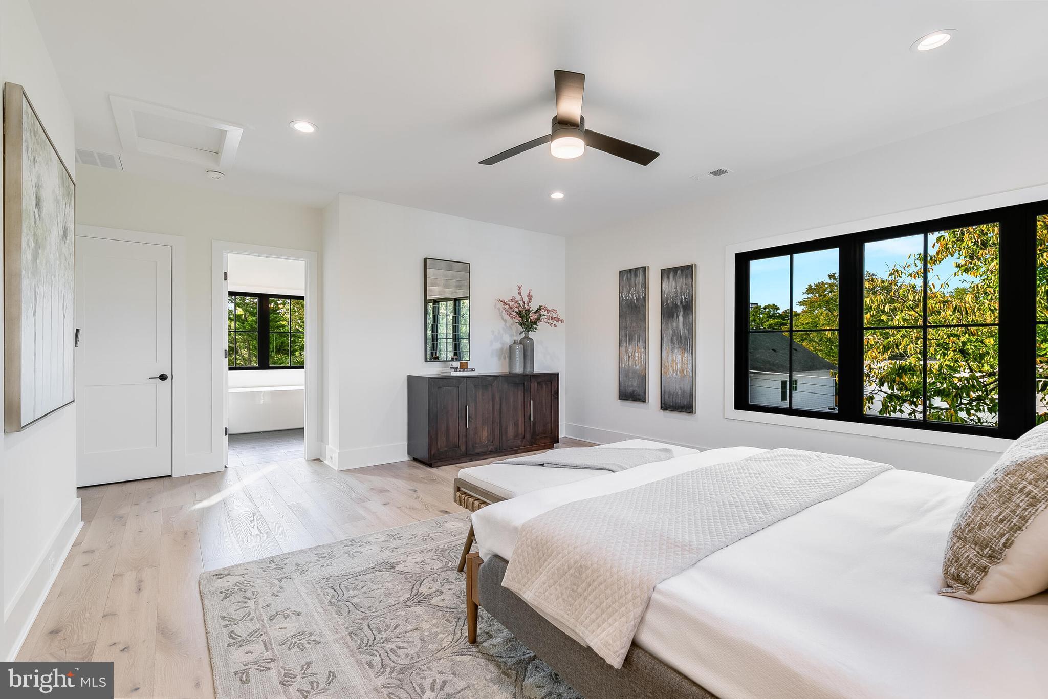 ADDISON HEIGHTS - Residential