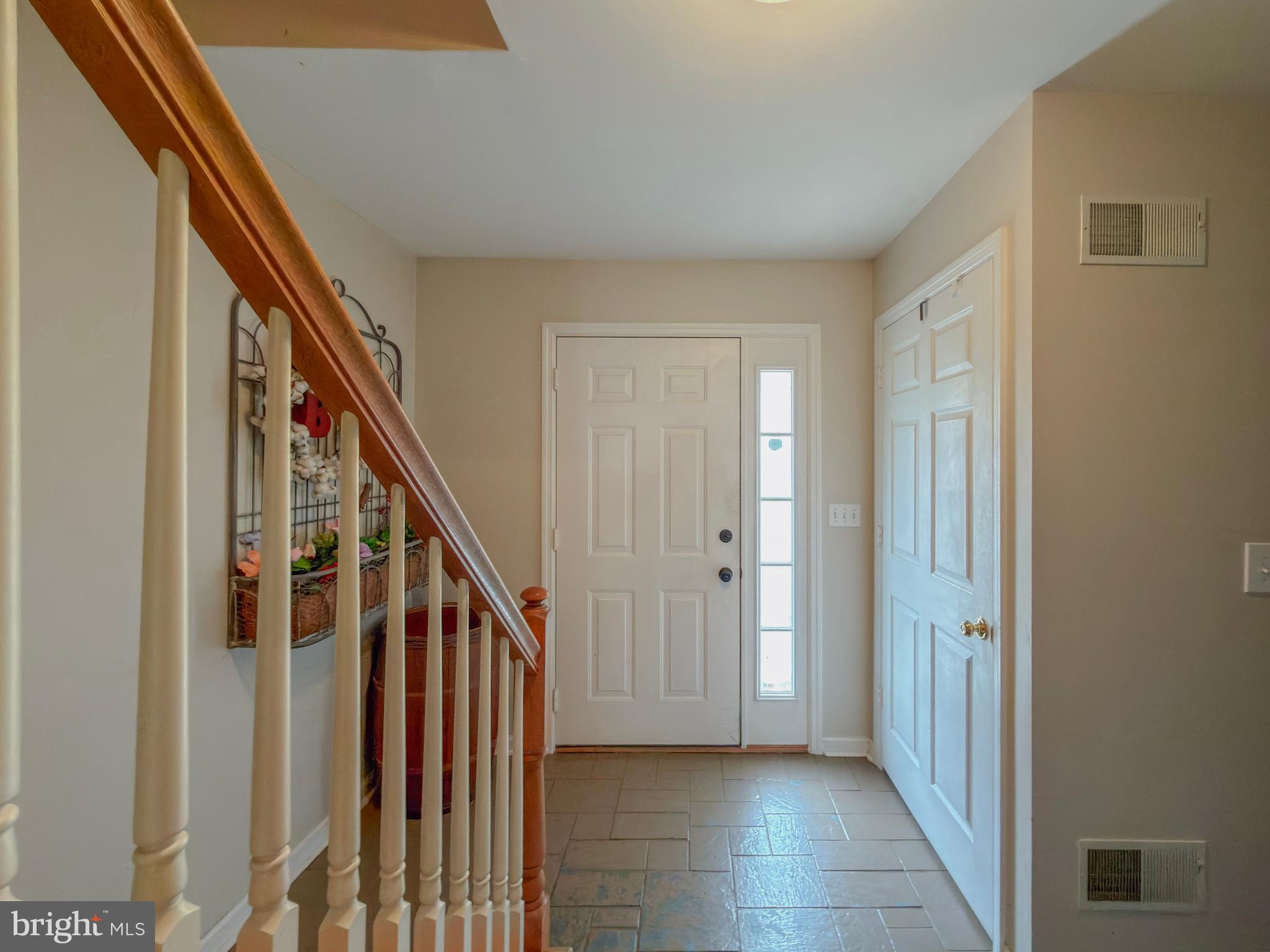 4061 LAUREL LANE