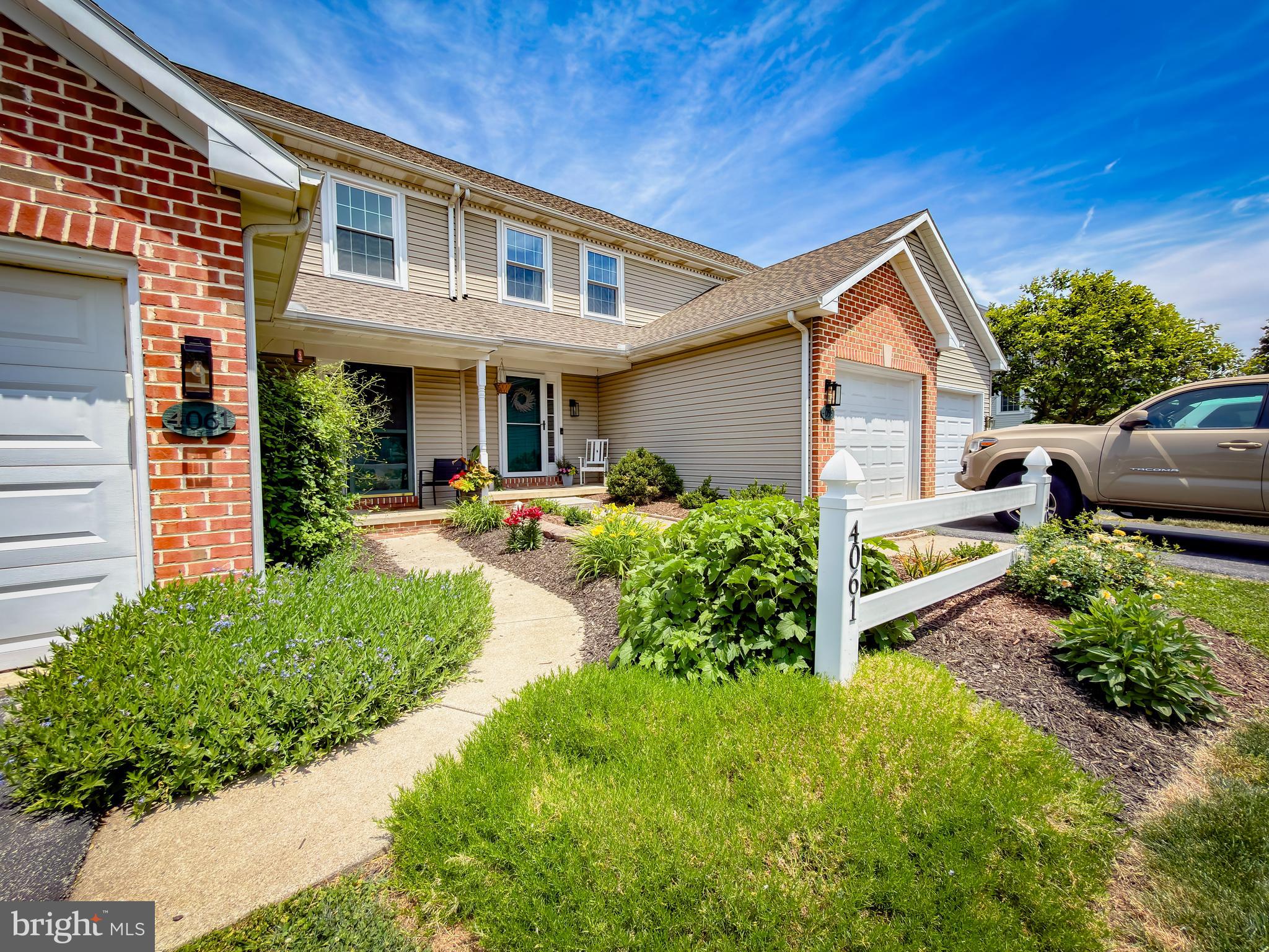 4061 LAUREL LANE