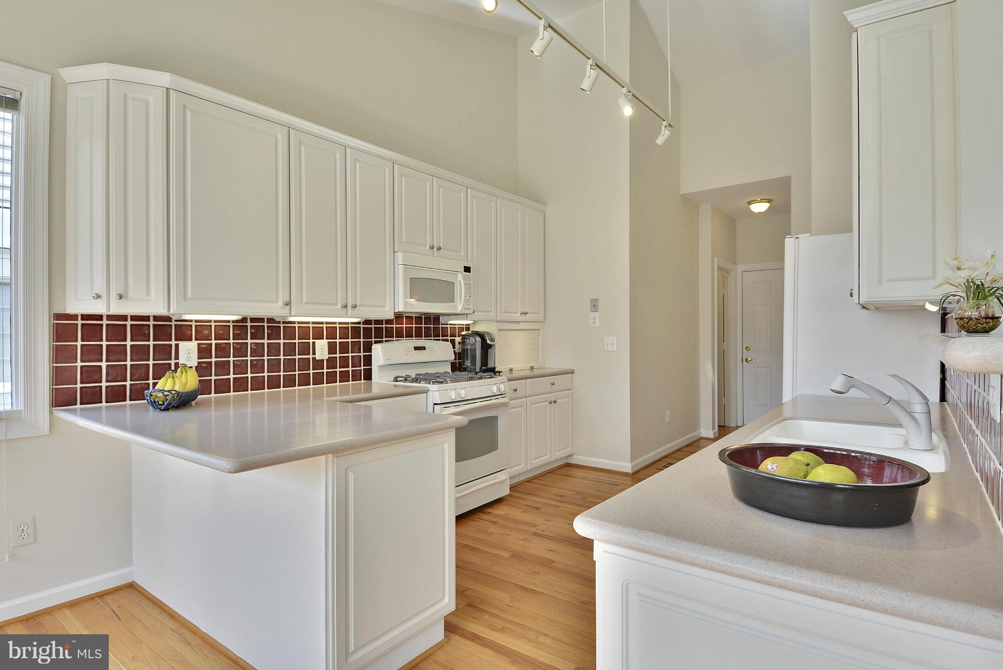 POTOMAC LAKES - Residential