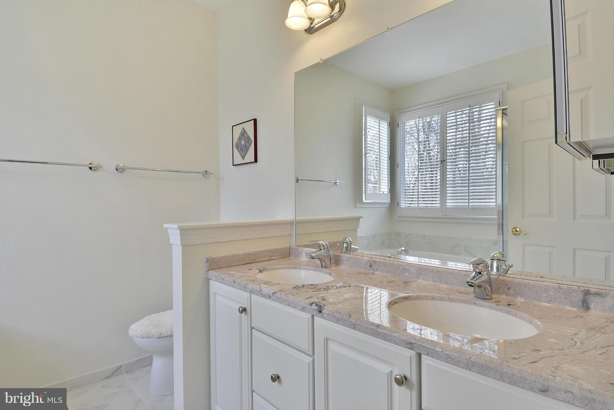 POTOMAC LAKES - Residential