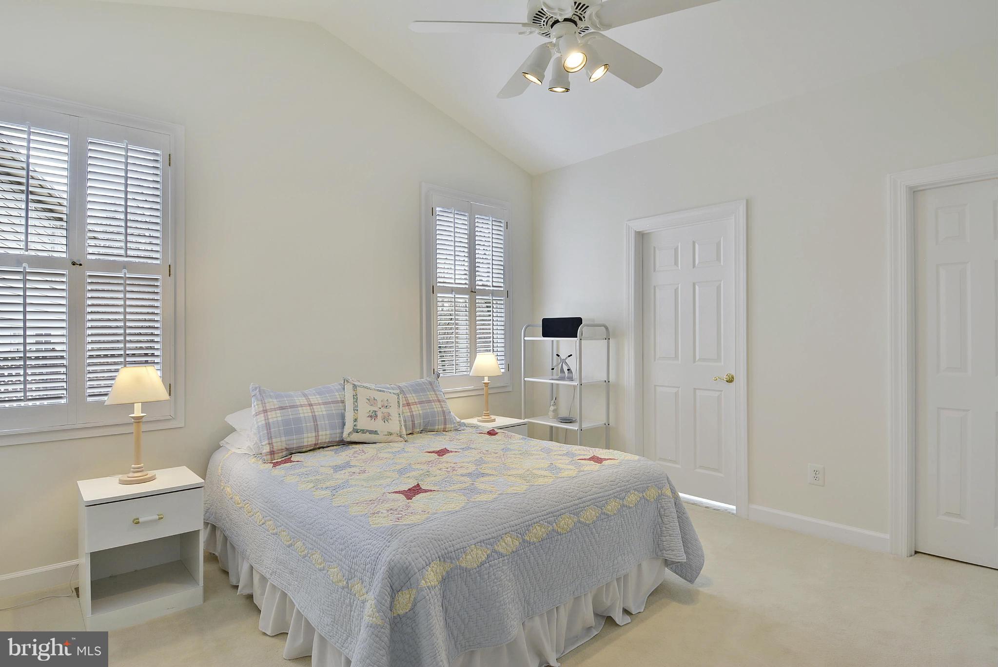 POTOMAC LAKES - Residential