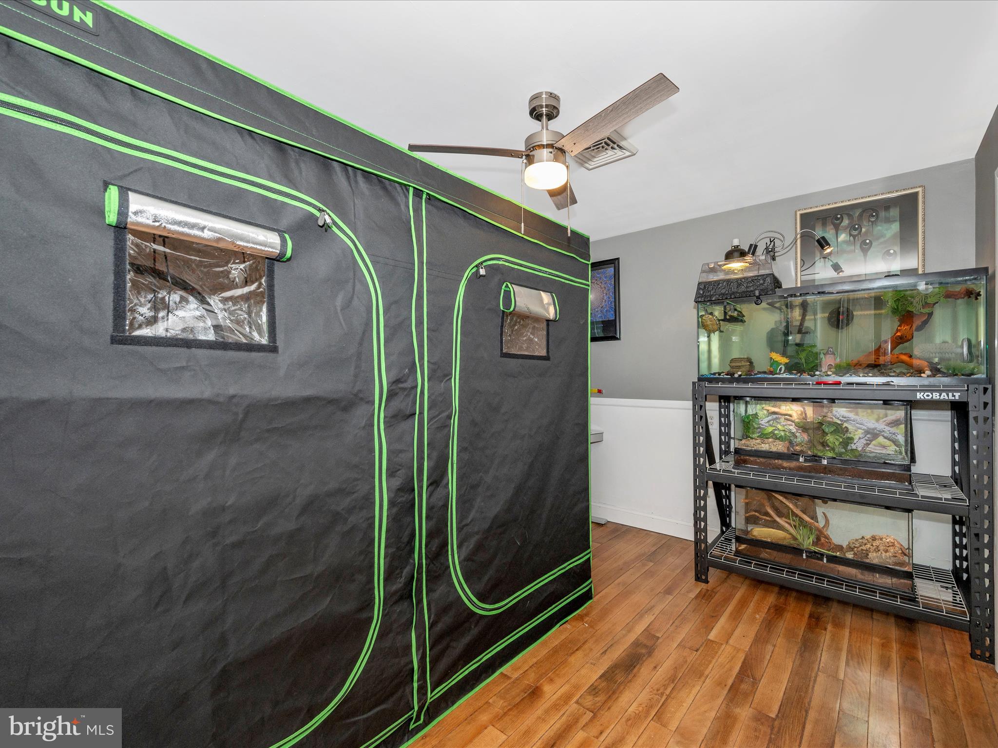 TAMMANY MANOR - Residential