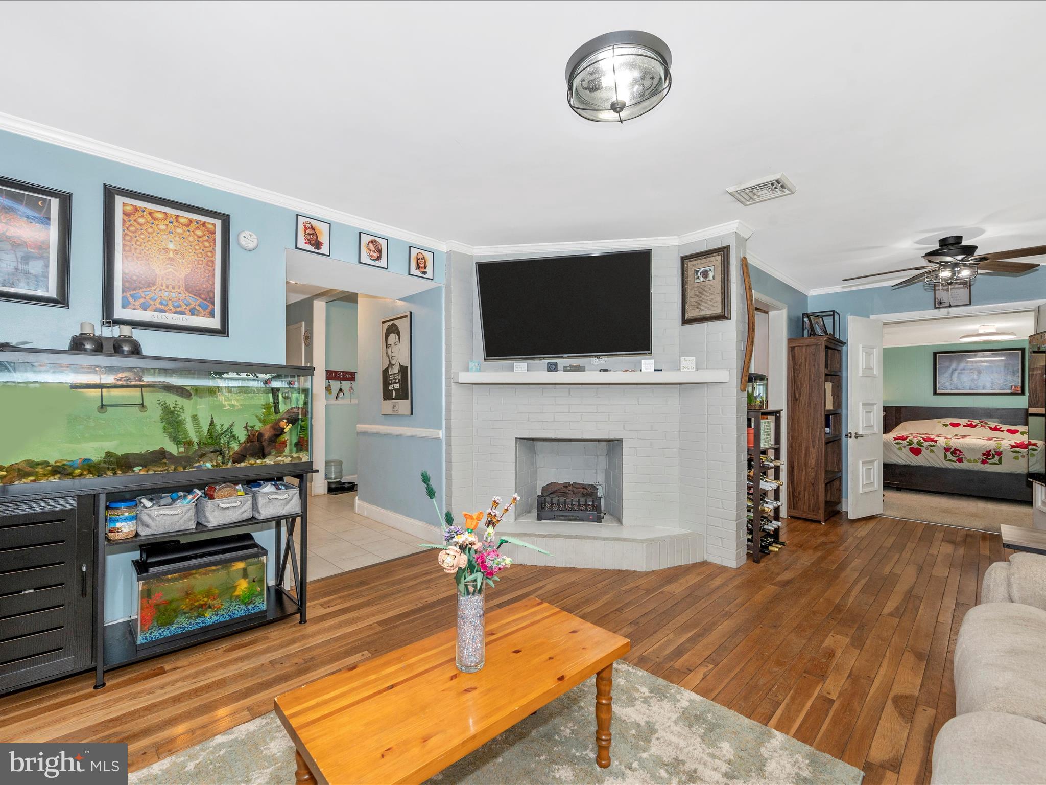 TAMMANY MANOR - Residential