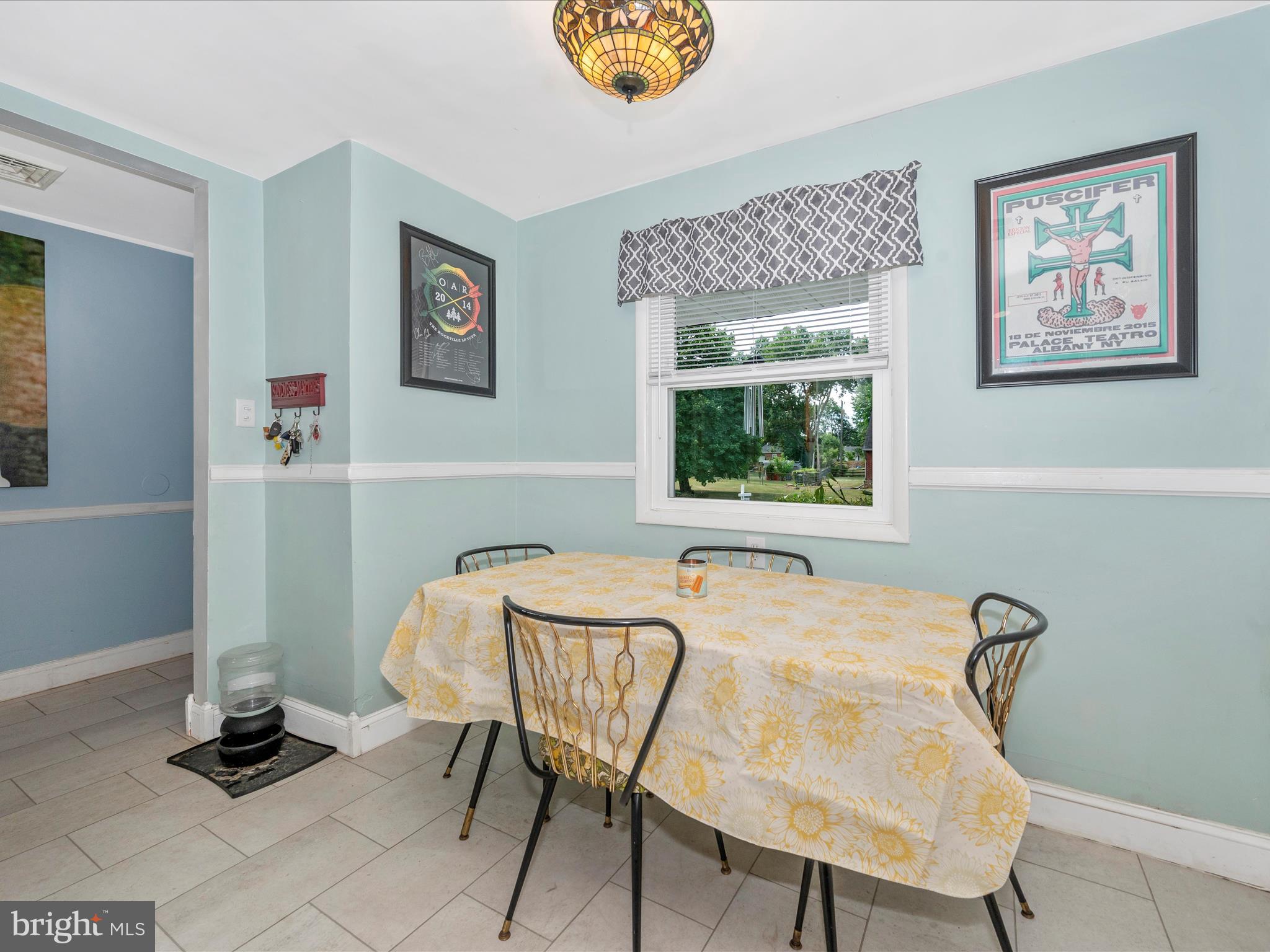 TAMMANY MANOR - Residential