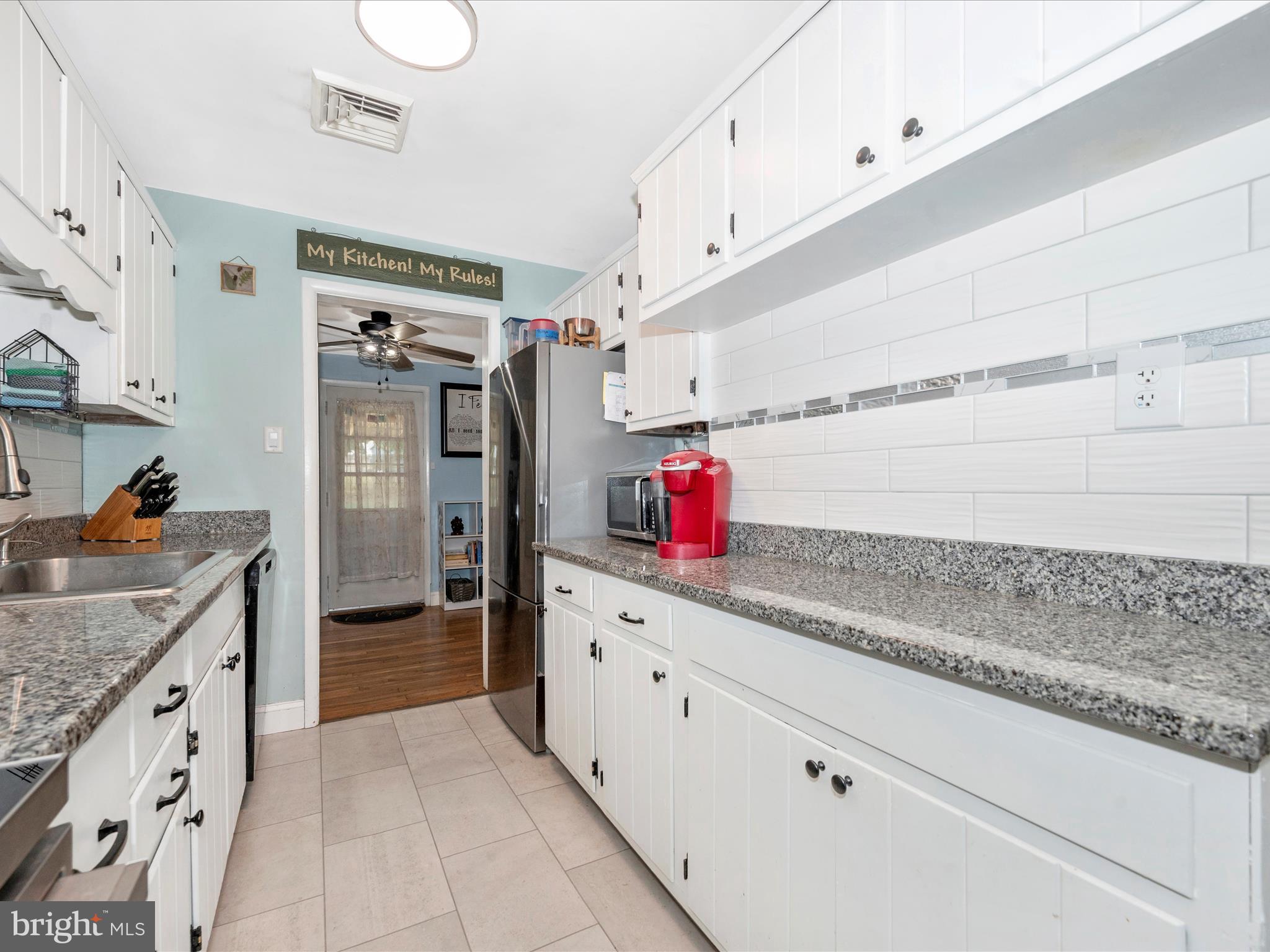 TAMMANY MANOR - Residential