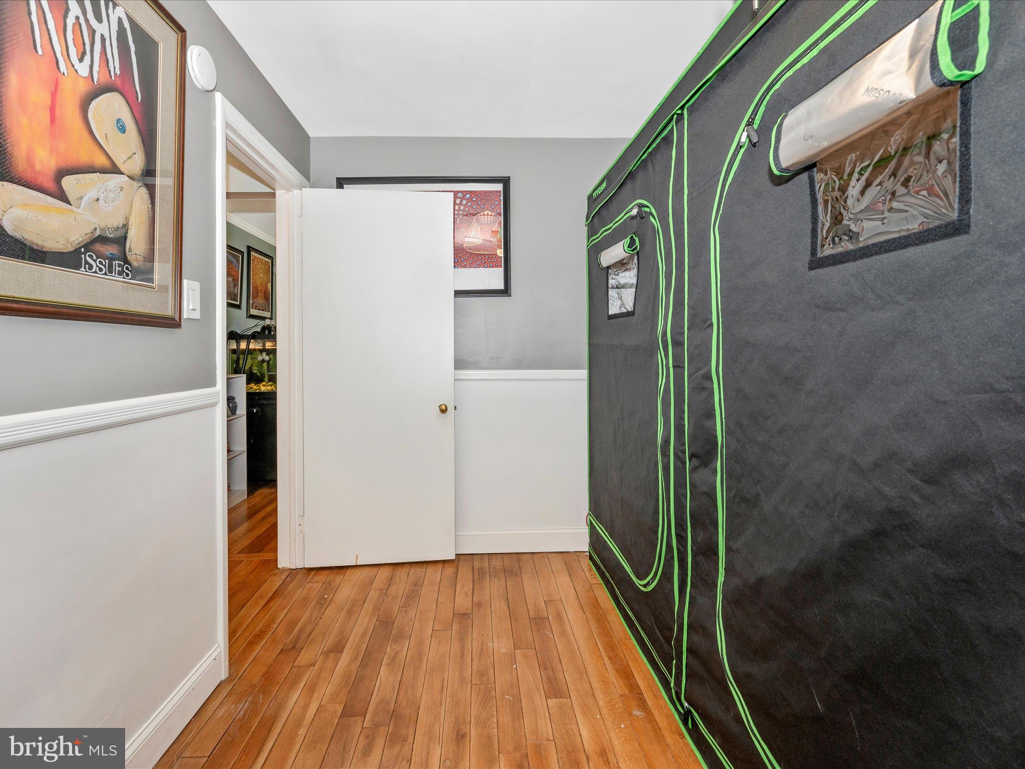 TAMMANY MANOR - Residential