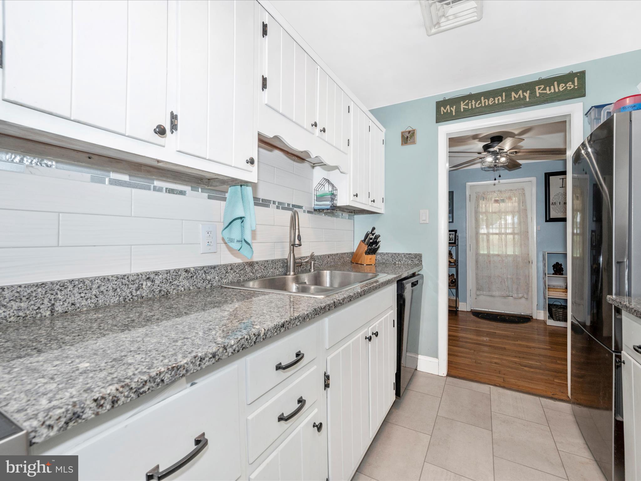 TAMMANY MANOR - Residential