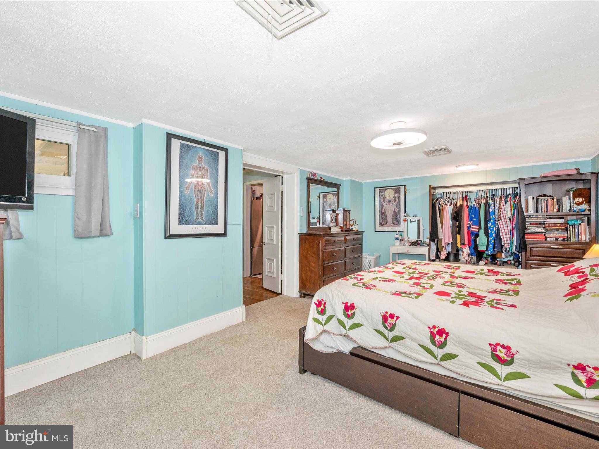 TAMMANY MANOR - Residential