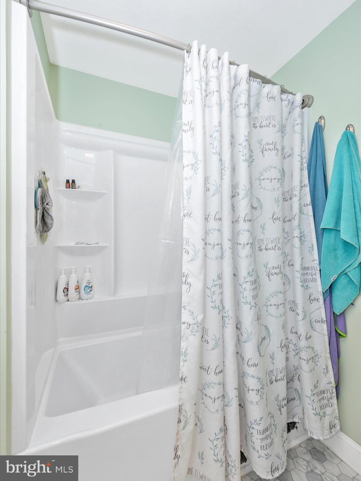 TAMMANY MANOR - Residential