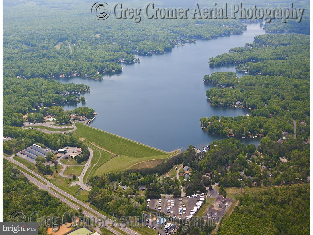 LAKE OF THE WOODS - Land