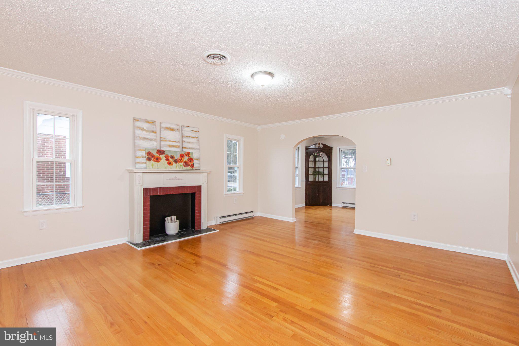 FOREST HILLS - Residential