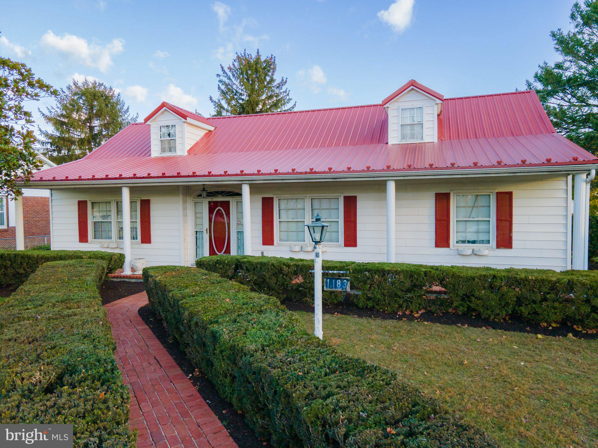 FOREST HILLS - Residential