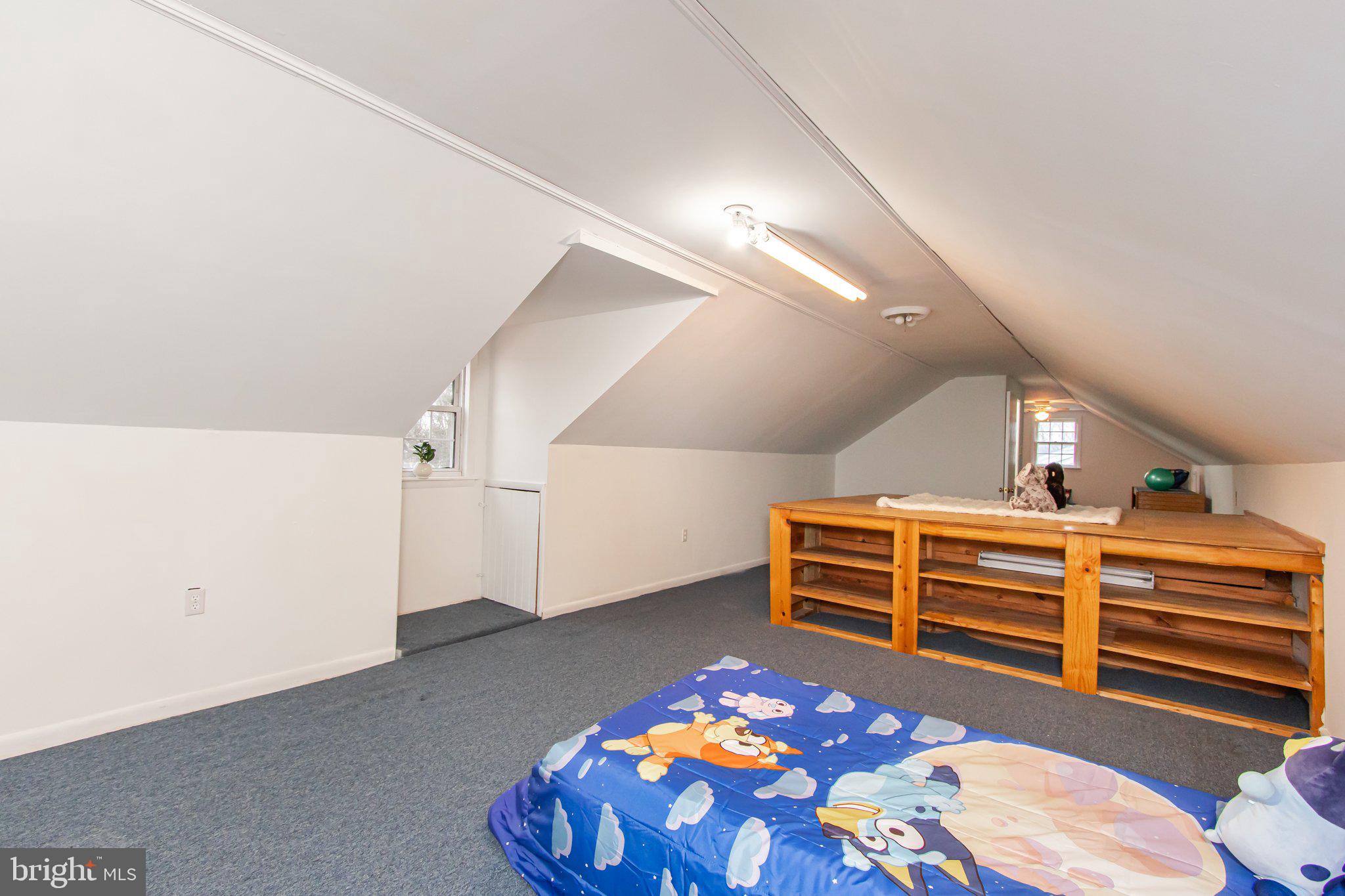 FOREST HILLS - Residential